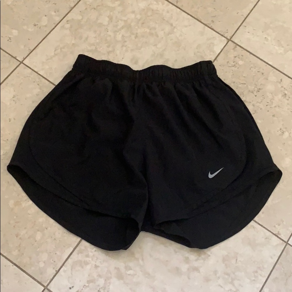 Nike Women’s Dry Tempo Shorts